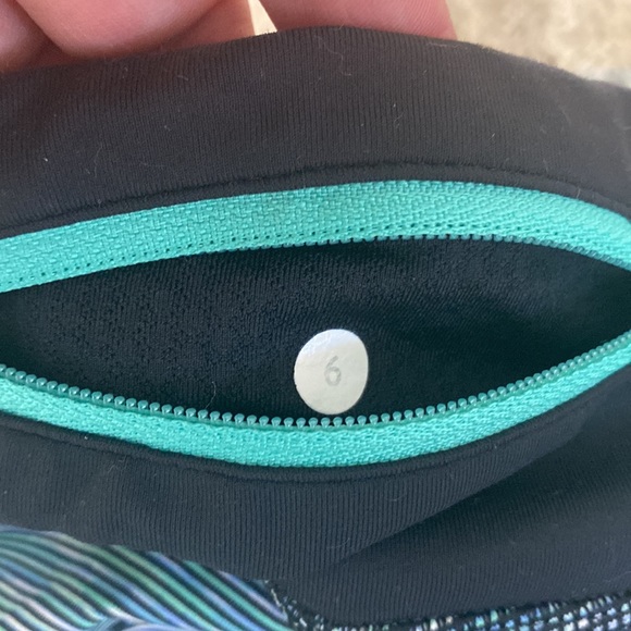 Lululemon Crop Leggings Running Size 6 - Picture 7 of 9